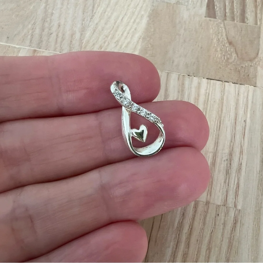 925 Sterling silver friends forever infinity loop heart dainty pendant